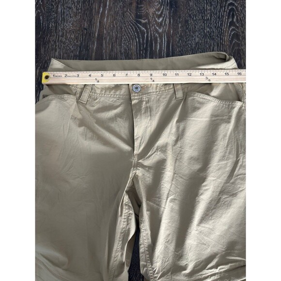 LL Bean Convertible Pants Women Size 6 Tan Nylon - Picture 9 of 10